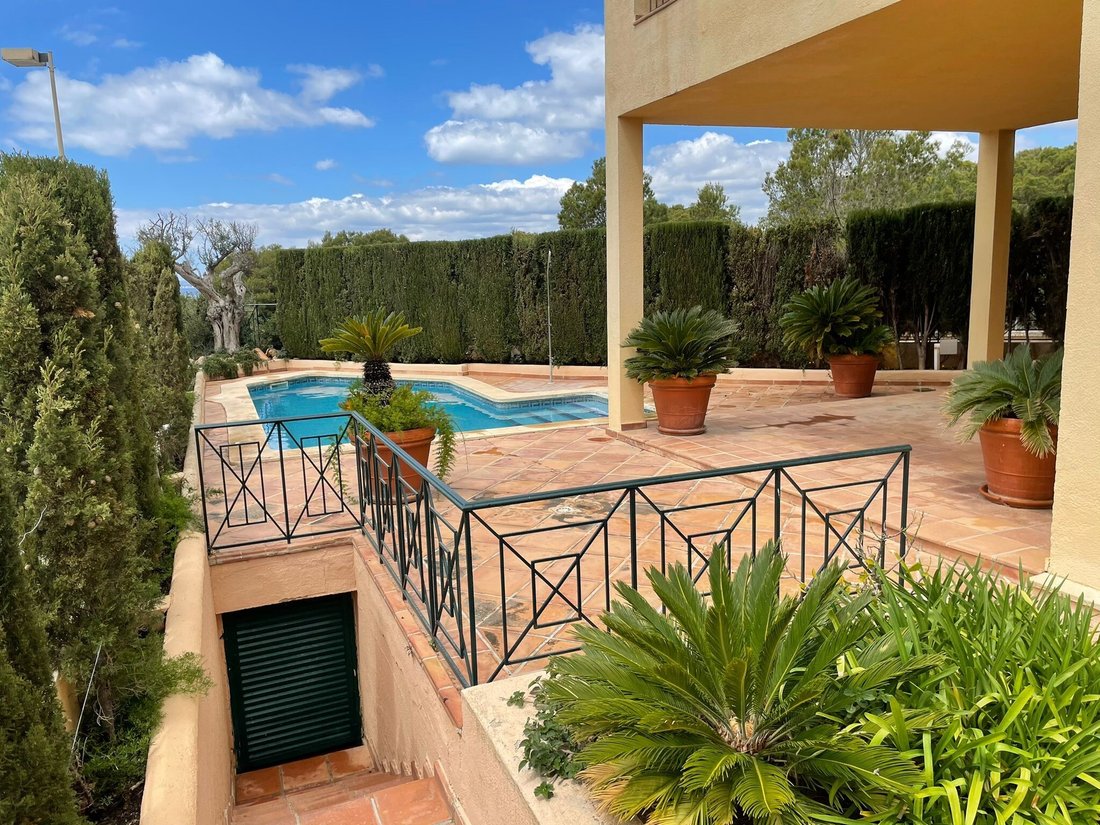 Chalet in Llucmajor, Balearic Islands, Spain 1 - 16392615