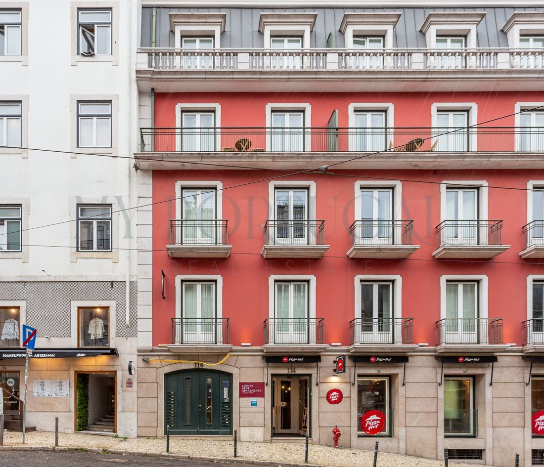 Apartment in Misericordia, Lisbon, Portugal 3 - 15661810