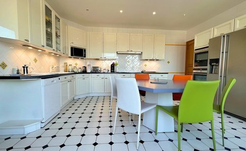 Back On The Marcket 120km From Paris Fairy Tale Castle Built From The 15th To The 20th Century