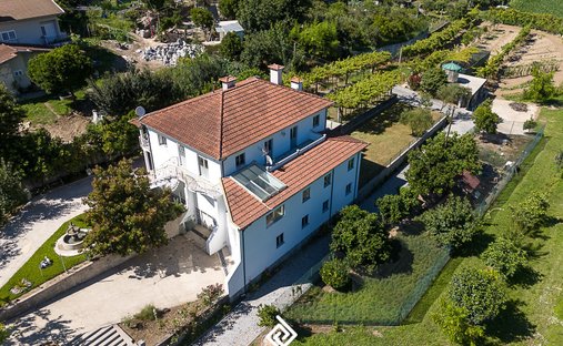 House in Escudeiros e Penso (Santo Estevao e Sao Vicente), Braga, Portugal 1