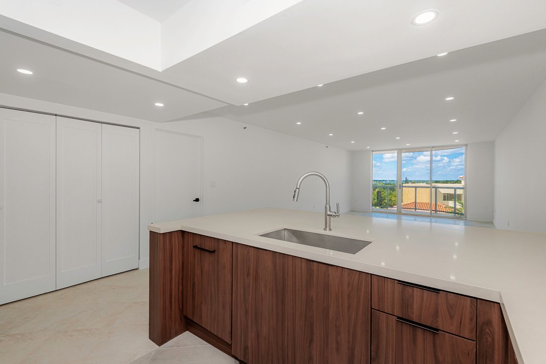 Condo in Bal Harbour, Florida, United States 1 - 16712256