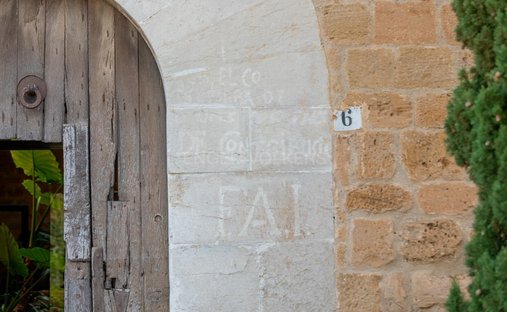 D'orriols Castle / Palace