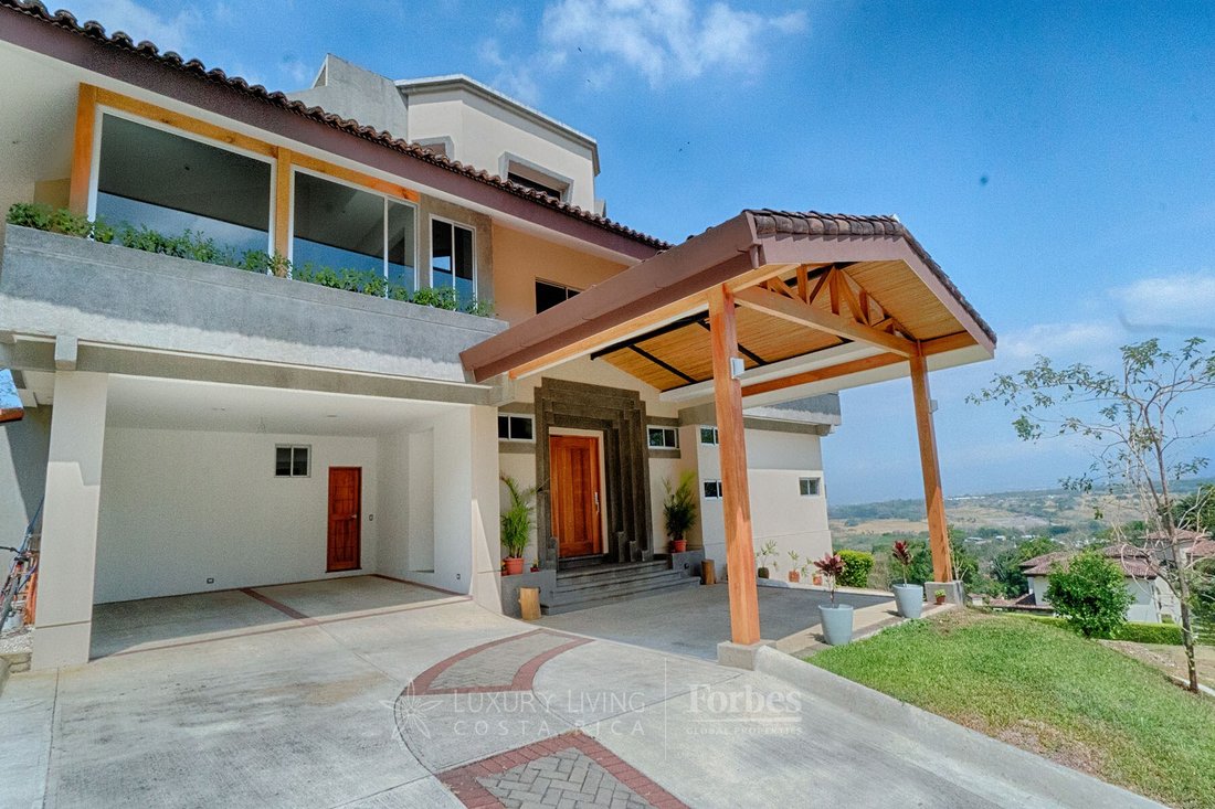 Condo in Santa Ana, San José Province, Costa Rica 1 - 13273314