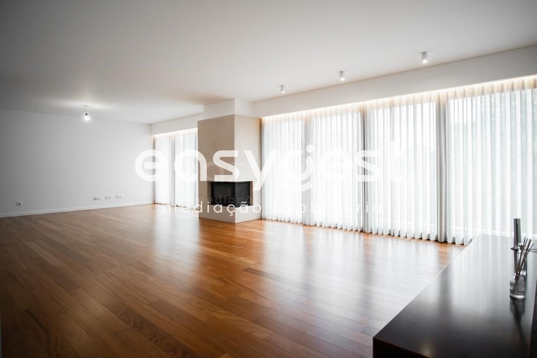 Apartment in Coimbra (Se Nova, Santa Cruz, Almedina e Sao Bartolomeu), Coimbra District, Portugal 1 - 11617398