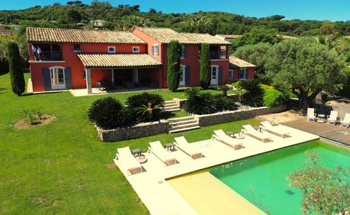 House in Zone Ouest Urbaine, Saint-Tropez, France 1