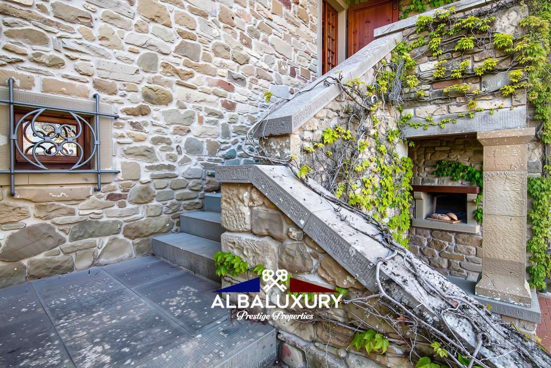 Villa in Pratovecchio, Tuscany, Italy 5 - 16713086