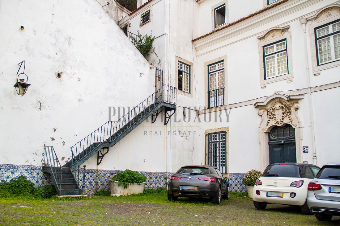 Apartment in Santa Maria Maior, Lisbon, Portugal 4 - 15342342