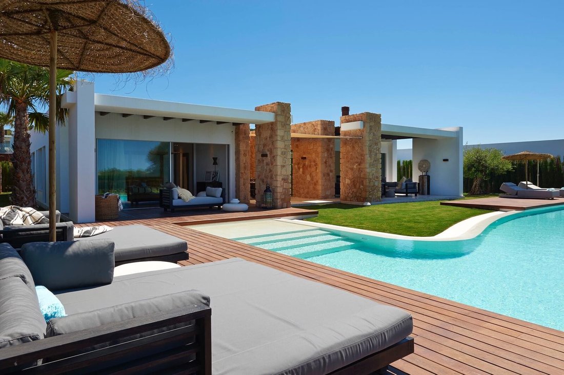 Villa in Sant Josep de sa Talaia, Balearic Islands, Spain 1 - 16097908