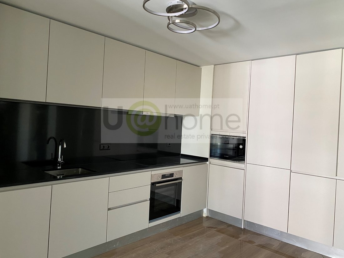 Apartment in Avenidas Novas, Lisbon, Portugal 3 - 12853350