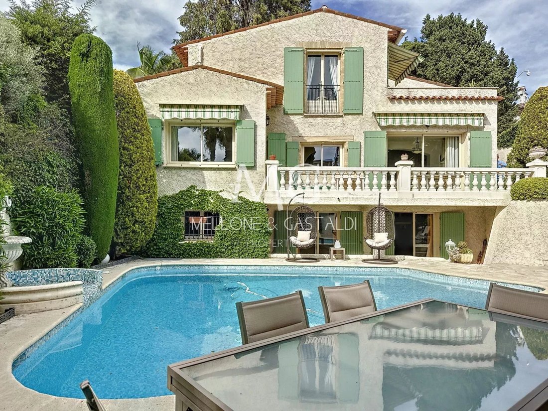 House in Vallergues, Cannes, France 2 - 13126043