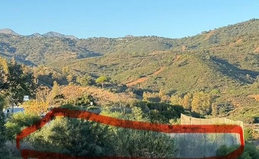 Land in Elviria-Cabopino, Marbella, Spain 1