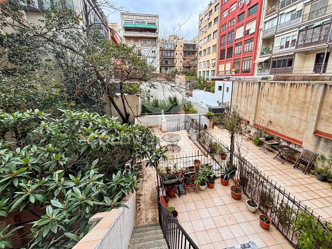 Apartment in Eixample, Barcelona, Spain 3 - 15269387