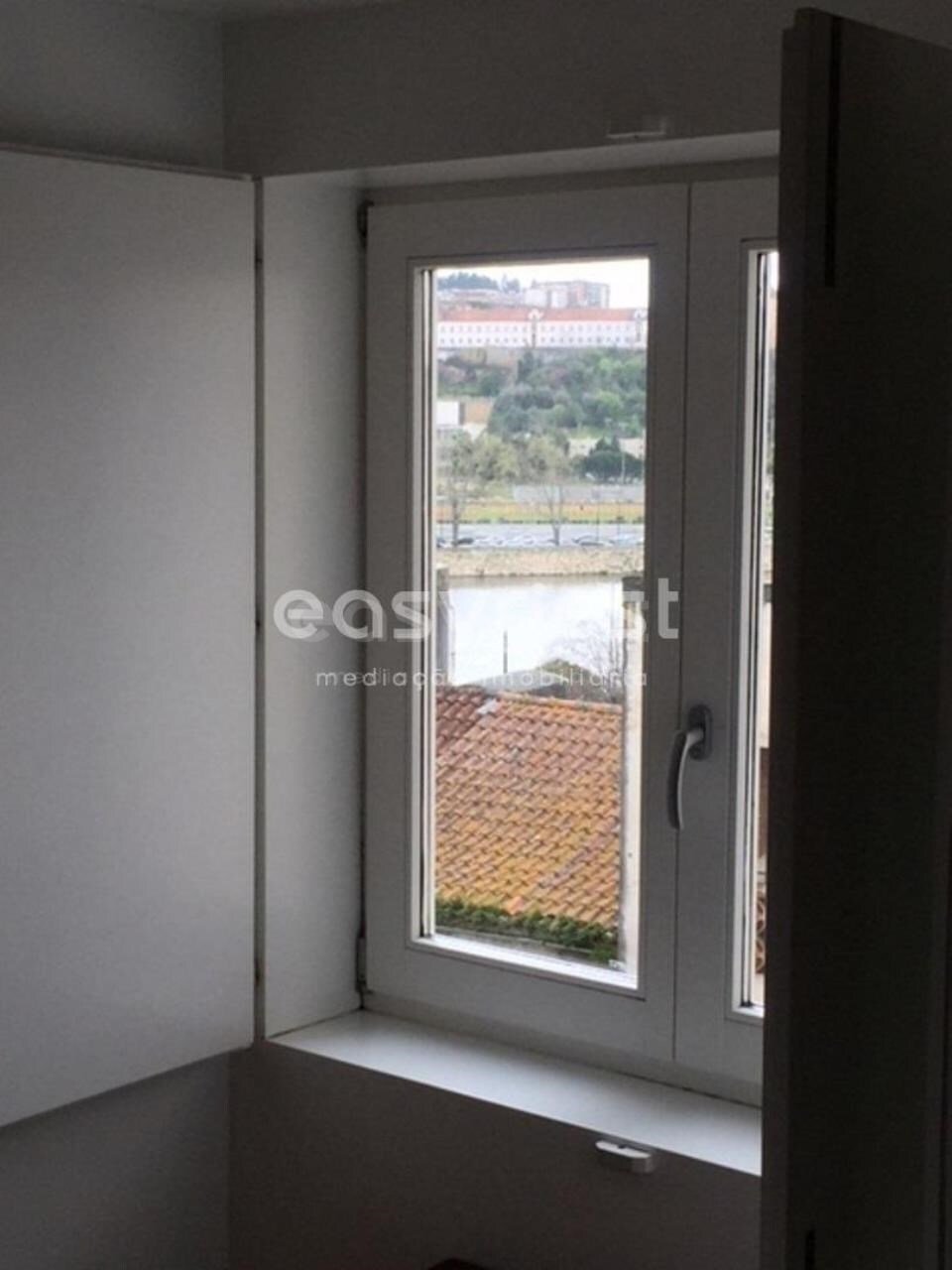Apartment in Coimbra (Se Nova, Santa Cruz, Almedina e Sao Bartolomeu), Coimbra District, Portugal 4 - 13782051