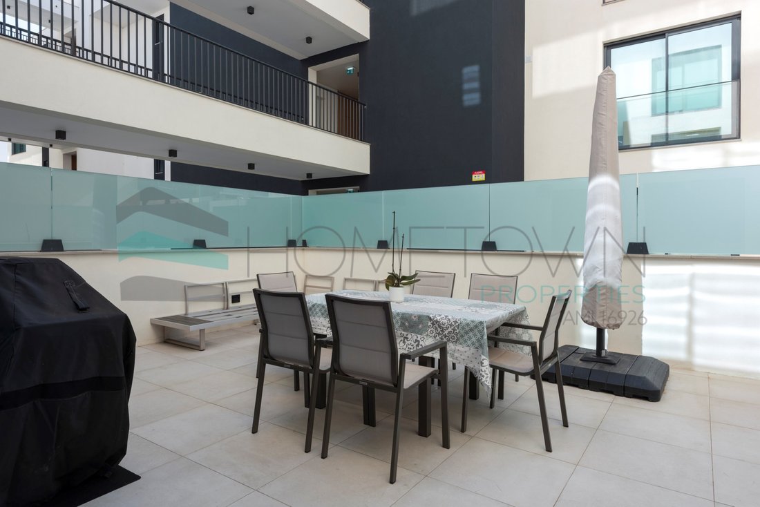 Appartamento a Quarteira, Algarve, Portogallo 4 - 15243261