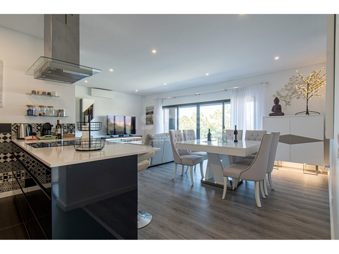 Apartment in Quarteira, Algarve, Portugal 1 - 15843242