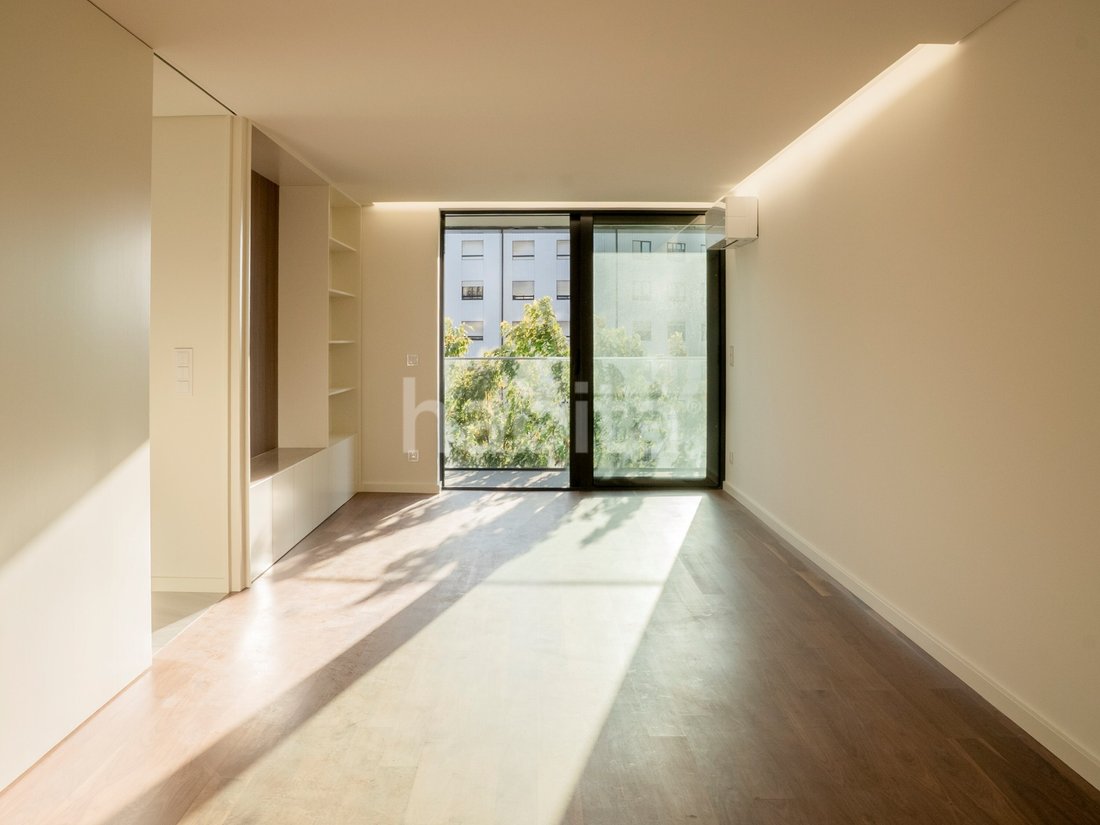 Apartment in Mafamude e Vilar do Paraiso, Porto District, Portugal 3 - 15215125