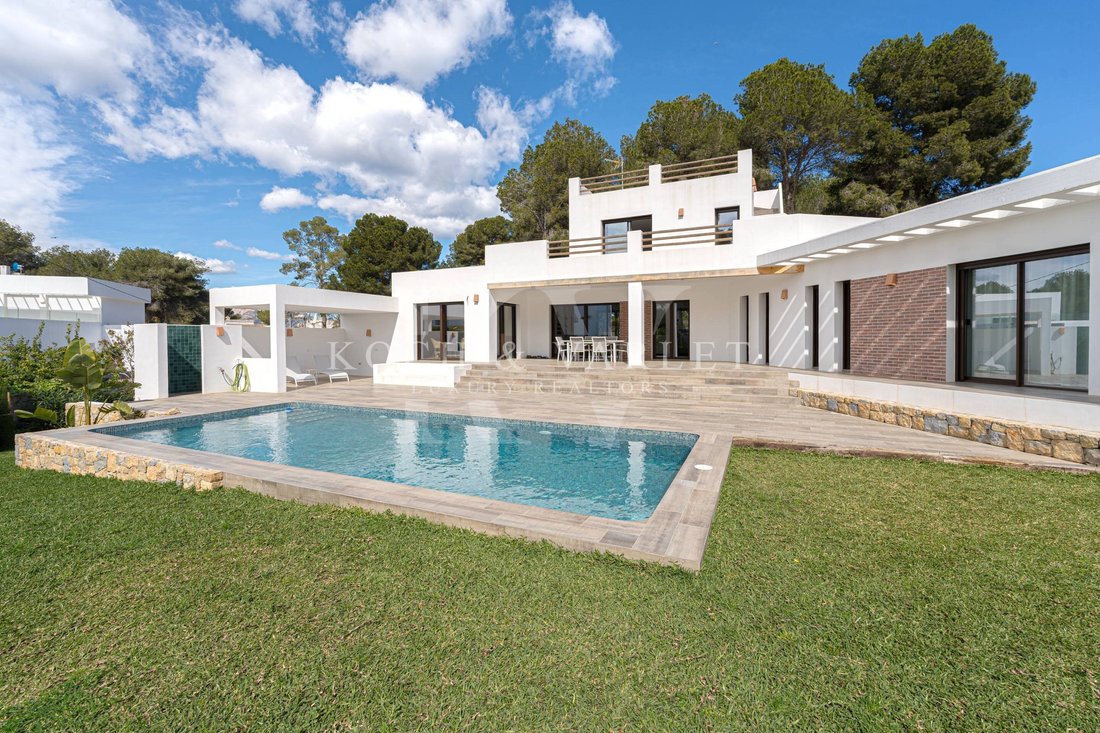 Villa in Cala Blanca, Xabia / Javea, Valencian Community 1 - 15931866