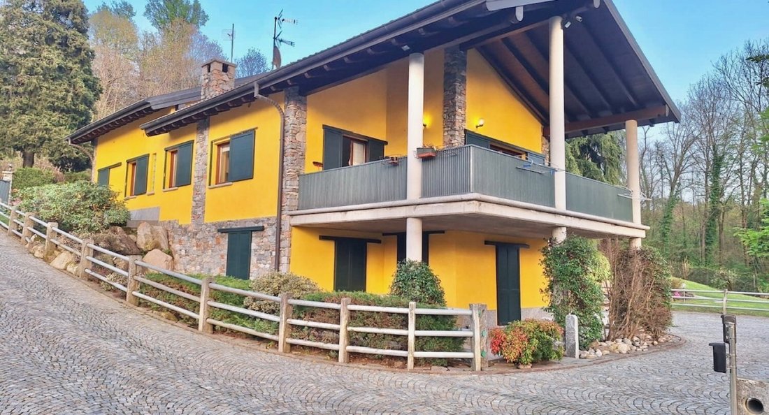 House in Grantola, Lombardy, Italy 1 - 16712758