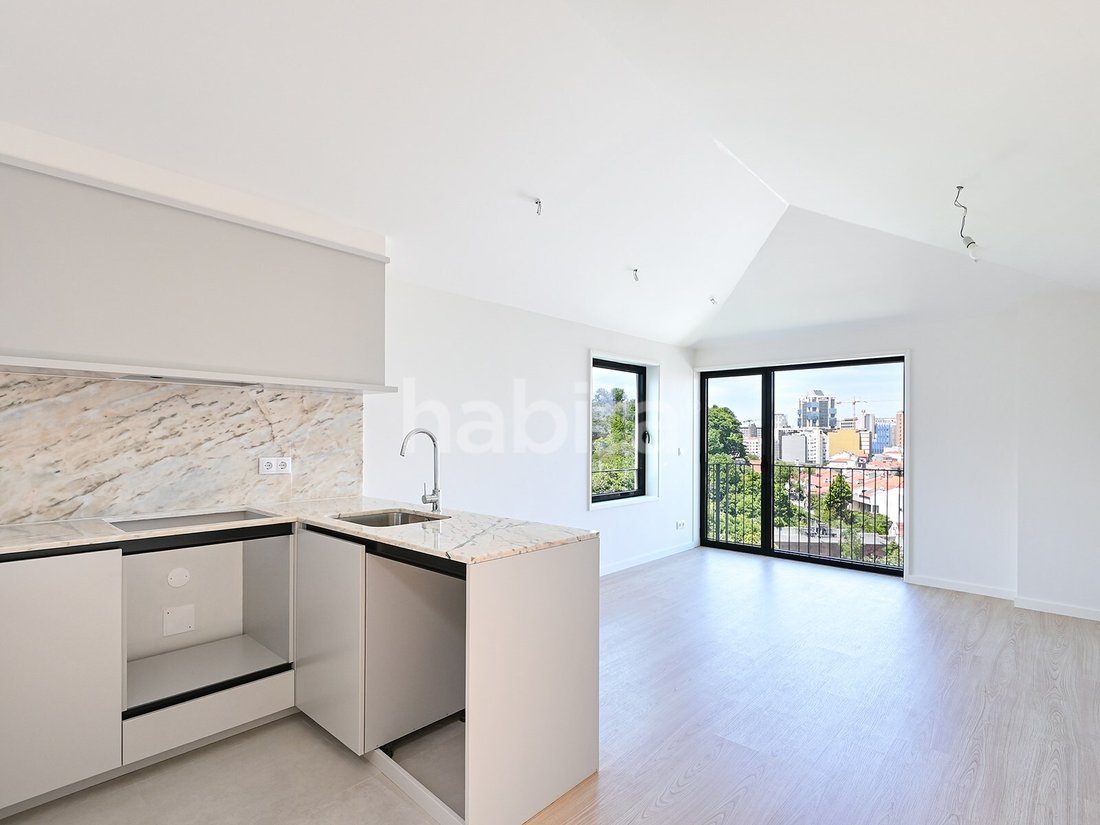 Apartment in Lordelo do Ouro e Massarelos, Porto District, Portugal 5 - 16313281