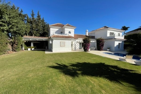 Villa in Sotogrande, San Roque, Andalusia 1 - 16719553