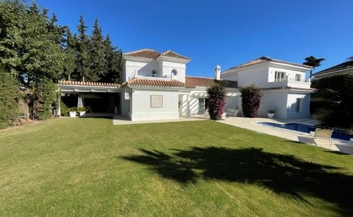 Villa in Sotogrande, San Roque, Andalusia 1