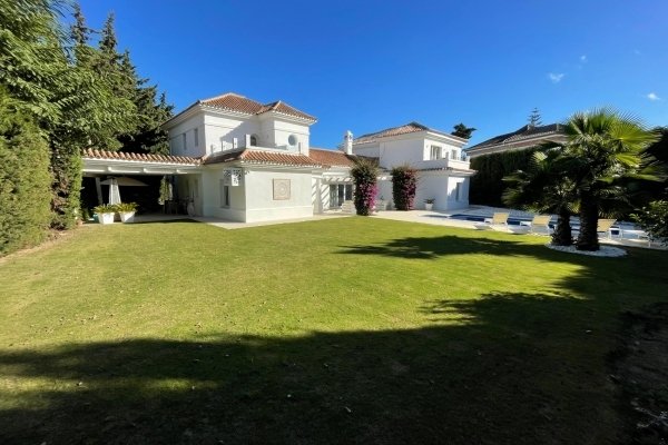 Villa in Sotogrande, San Roque, Andalusia 2 - 16719553