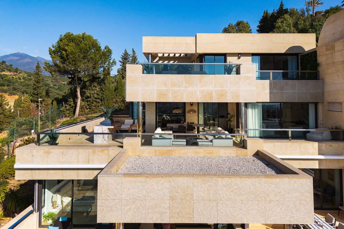 Penthouse in Nueva Andalucia, Marbella, Spain 2 - 16719741