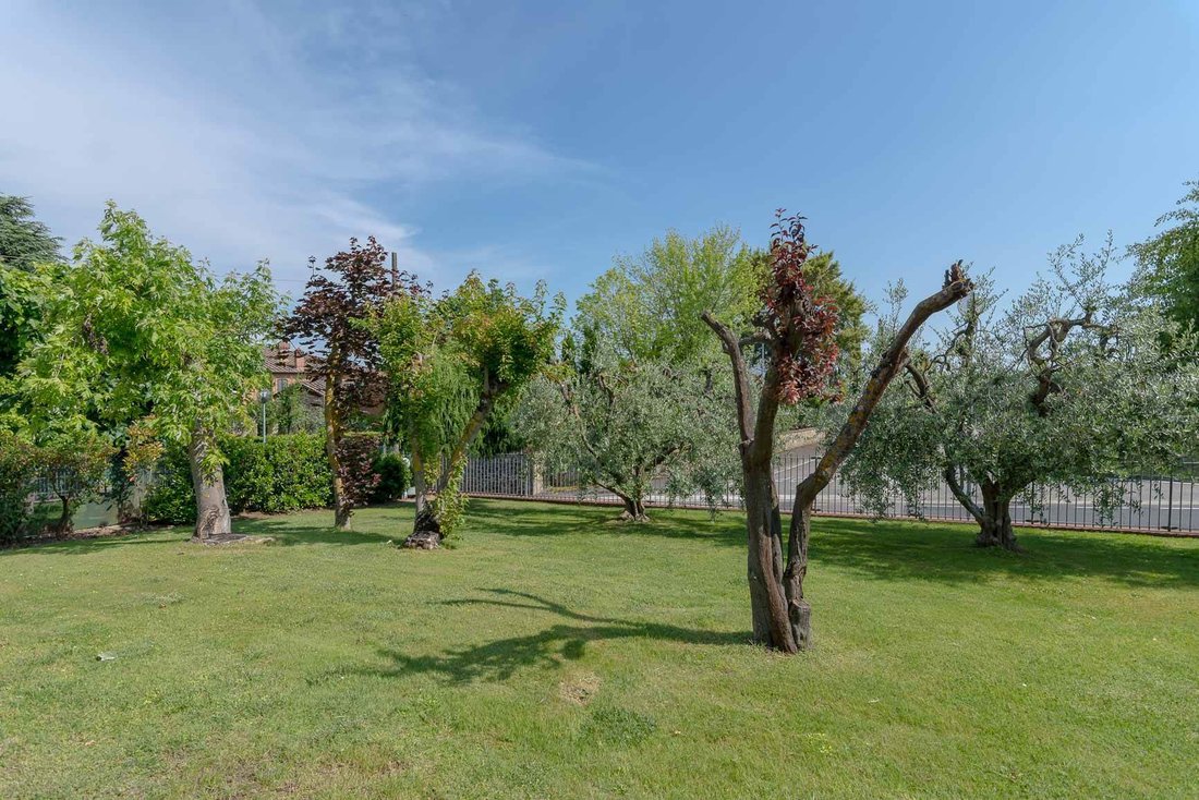 Villa in Monte San Savino, Tuscany, Italy 5 - 16723702