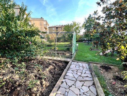 Villa in Alzano Lombardo, Lombardy, Italy 5 - 15411235