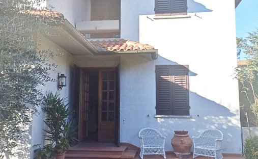 Villa in Poggibonsi, Tuscany, Italy 1