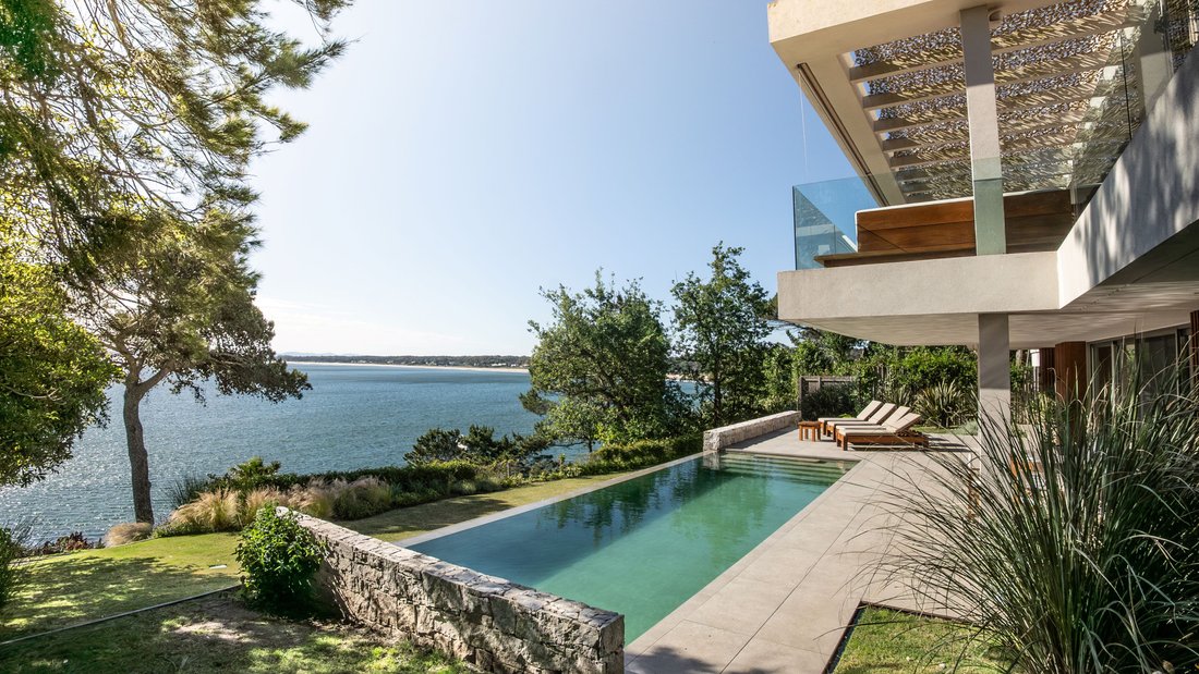 House in Punta Ballena, Maldonado Department, Uruguay 1 - 16725356