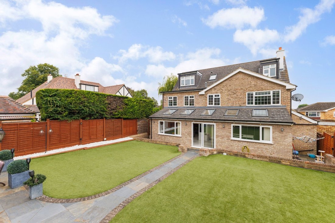 House in Beaumont, Broxbourne, England 1 - 16720487