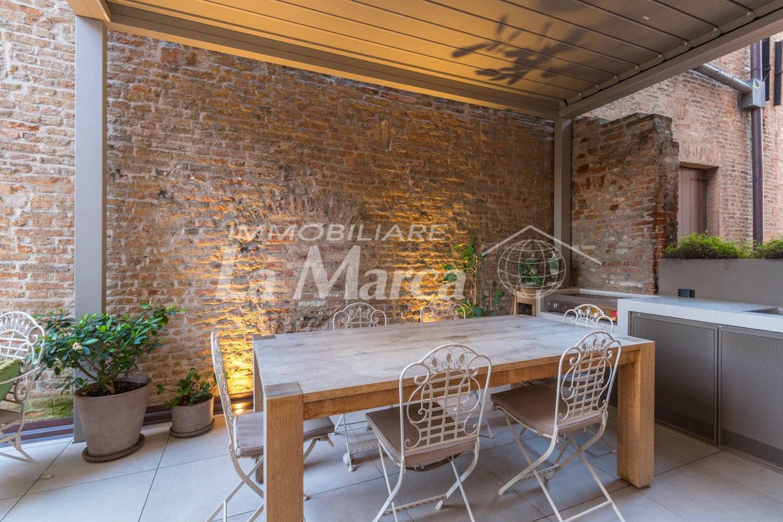 Apartment in Cathedral - Piazza dei Signori, Treviso, Italy 1 - 16555971