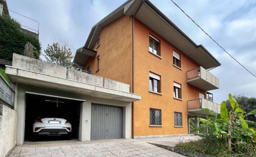 House in Alzano Lombardo, Lombardy, Italy 1