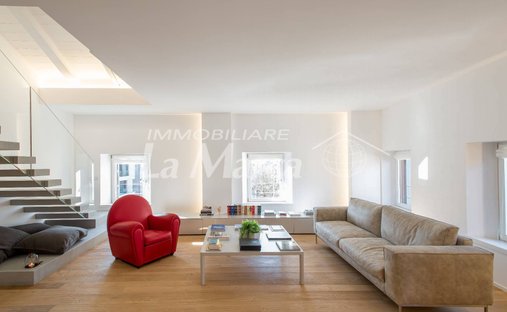 Apartment in Cathedral - Piazza dei Signori, Treviso, Italy 1