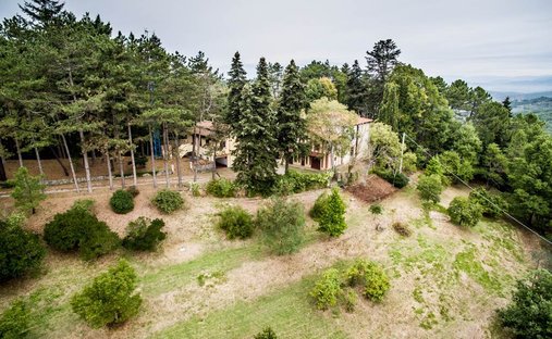 Millennial Castle In The Hills Of Arezzo