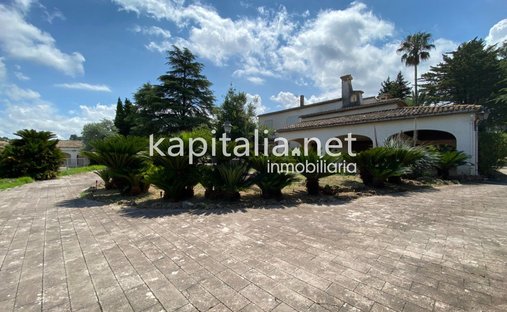 Villa in Albaida, Valencian Community, Spain 1