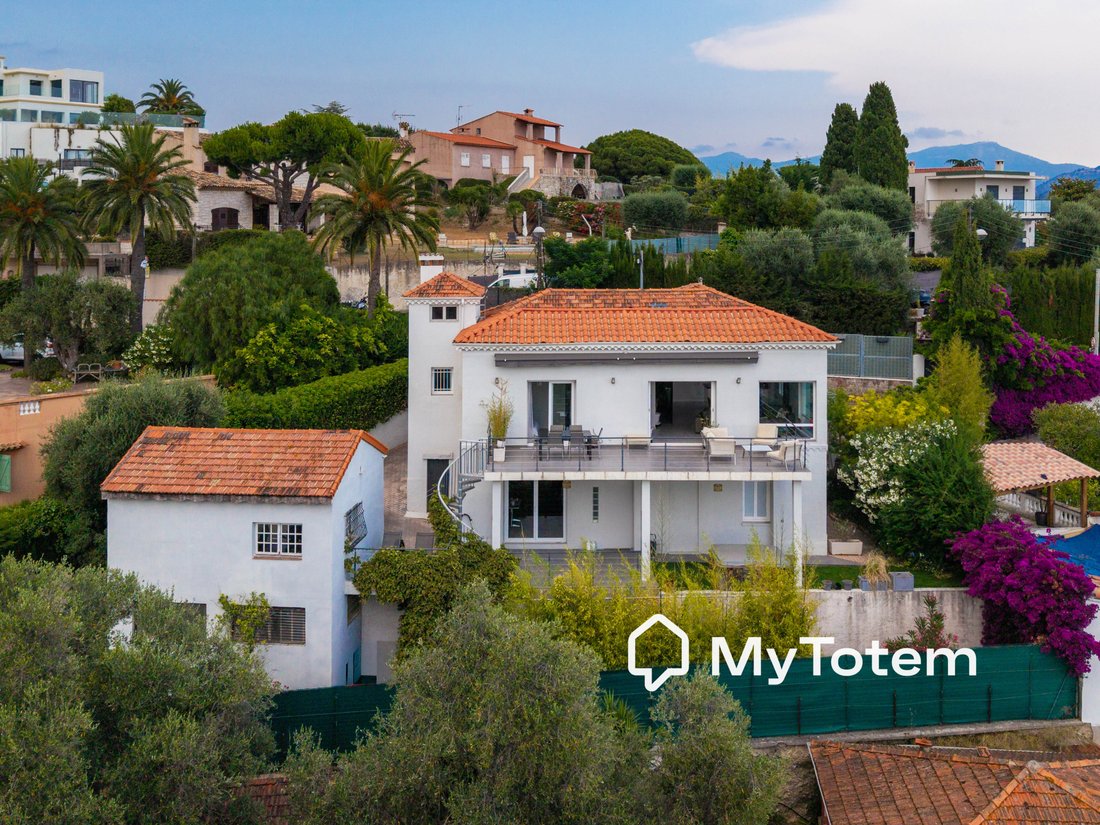 Villa in Nice, Provence-Alpes-Côte d'Azur, France 1 - 16721408