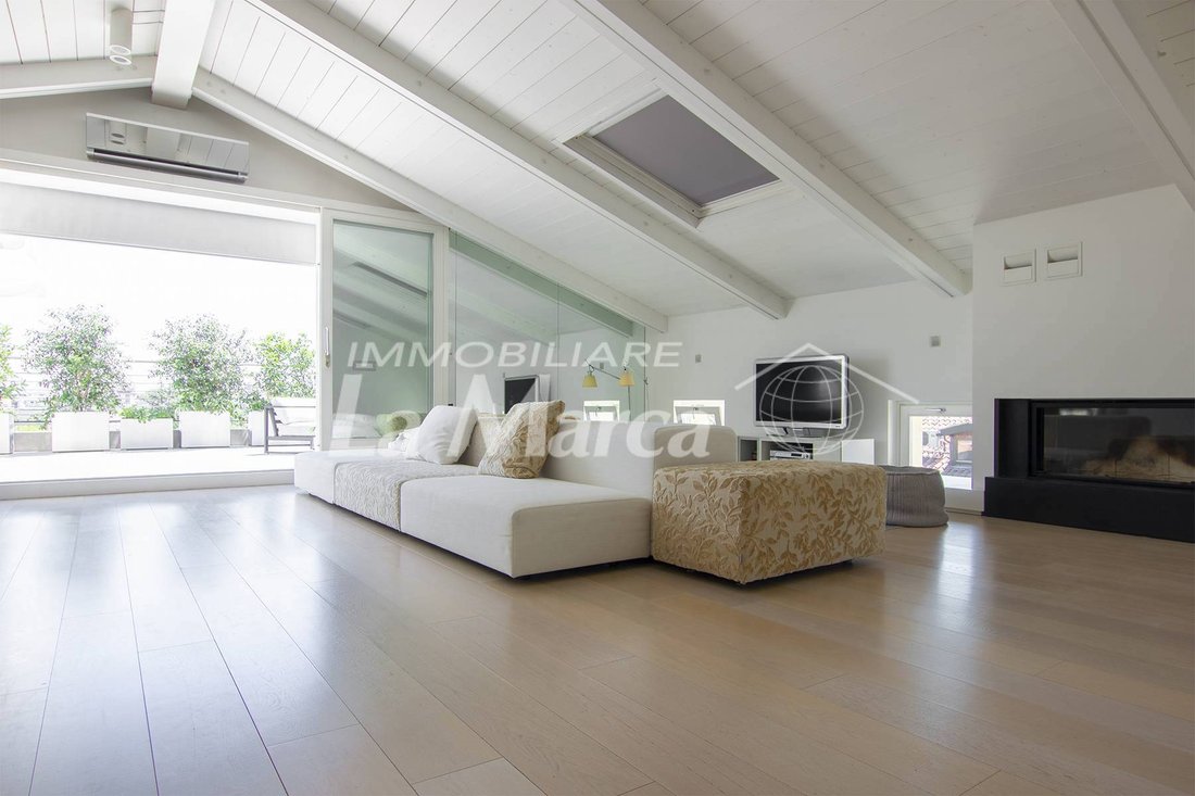 Penthouse in Kathedrale - Piazza dei Signori, Treviso, Italien 4 - 16696550