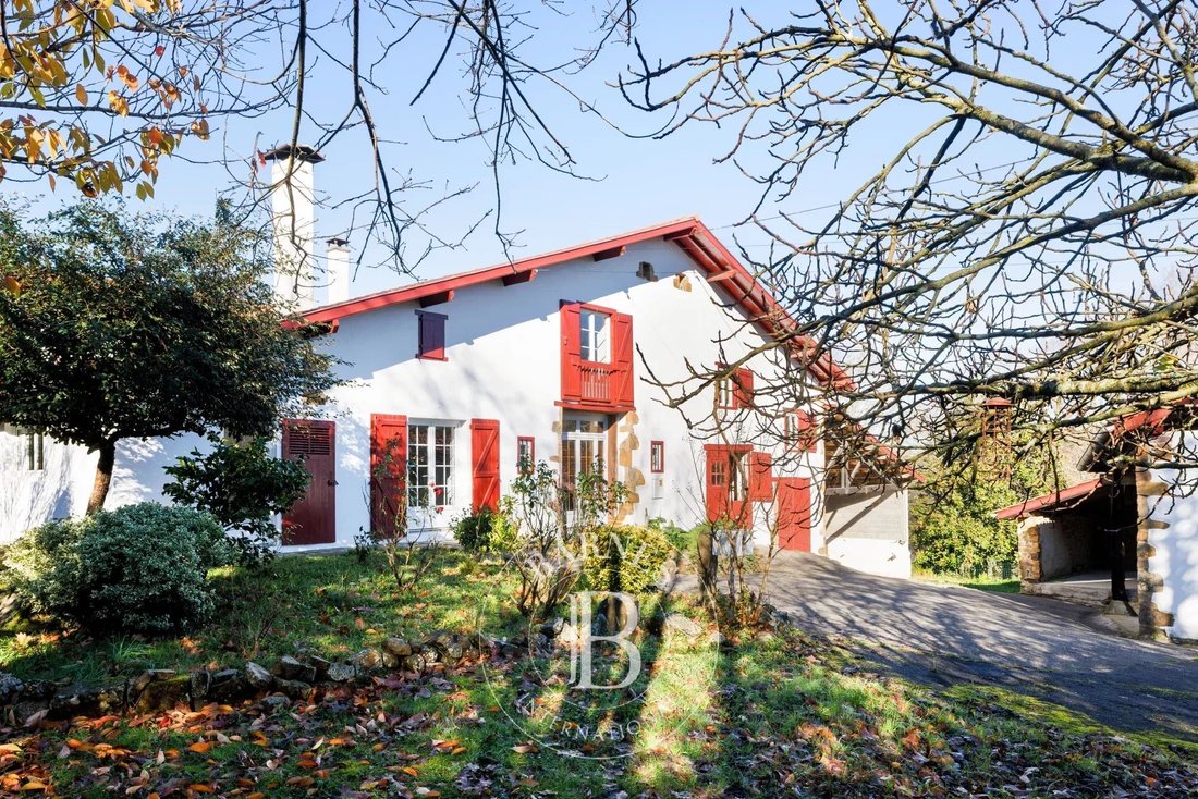 Farm Ranch in Garris, Nouvelle-Aquitaine, France 3 - 16721154