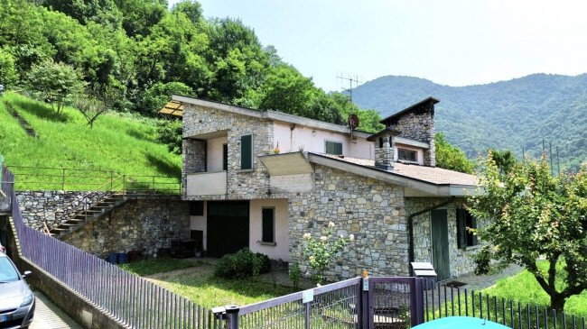 Villa in Pradalunga, Lombardy, Italy 1 - 15875296