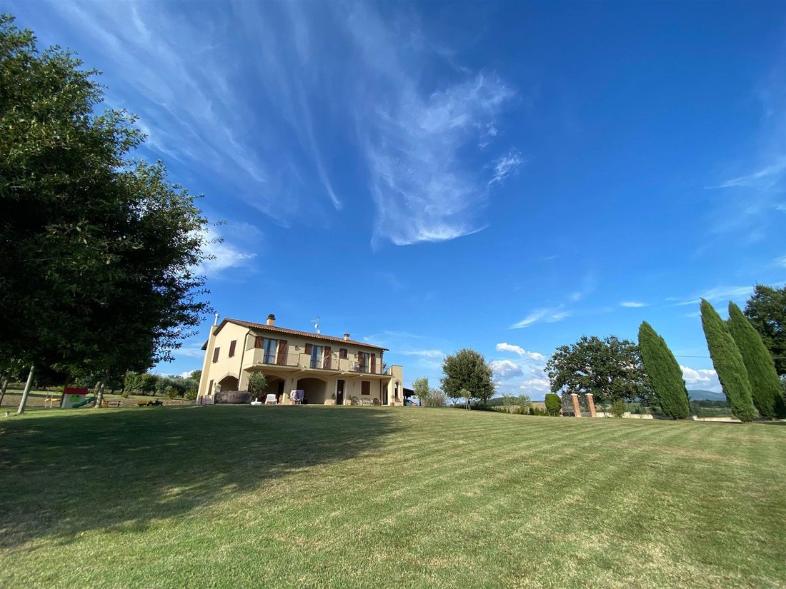 Montecastrilli, Umbria, Italy 5 - 16722959