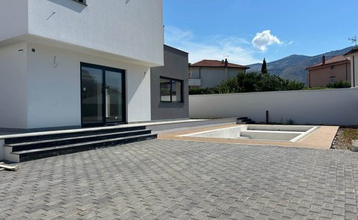 Villa in Partanna, Palermo, Italy 1