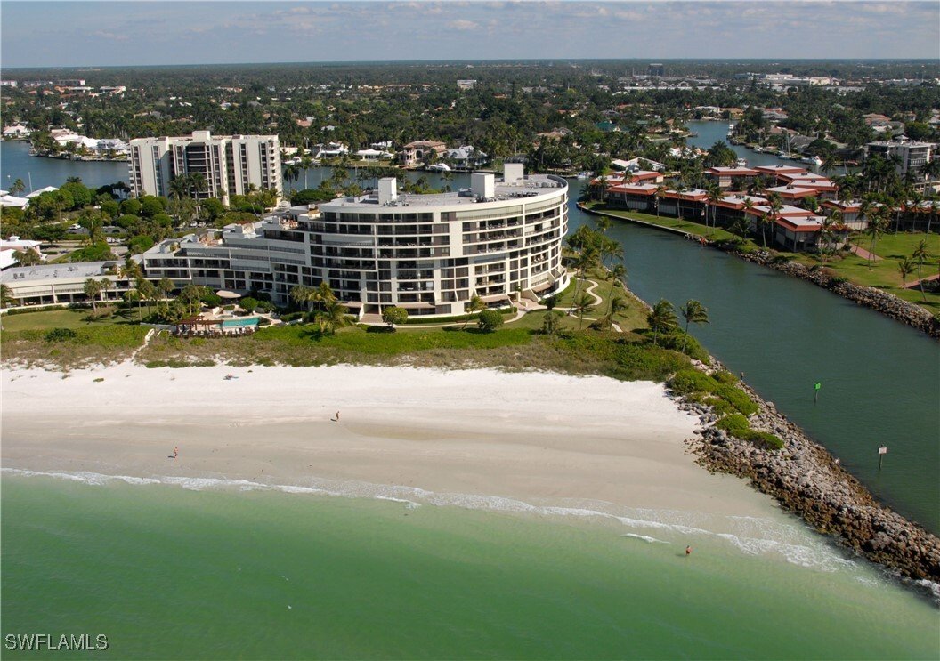 Condo in Naples, Florida, United States 2 - 16725652