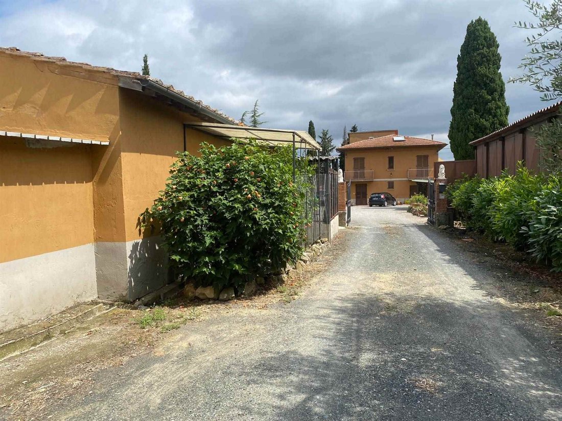 Farm Ranch in San Gimignano, Tuscany, Italy 5 - 16721882