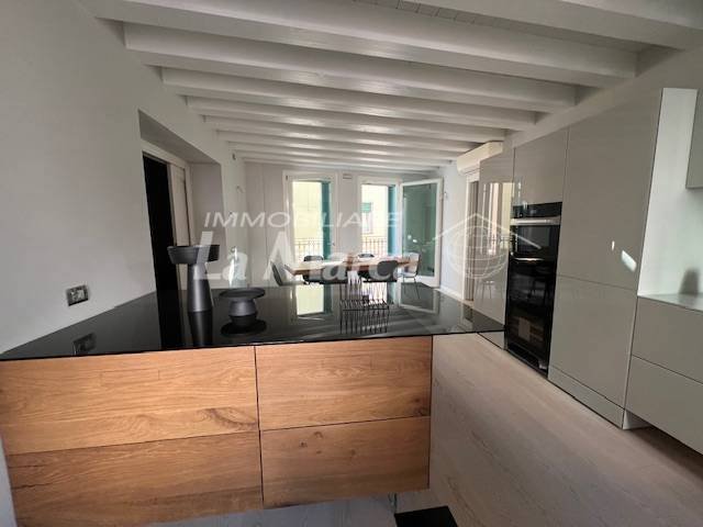 Apartment in Cathedral - Piazza dei Signori, Treviso, Italy 3 - 16555965