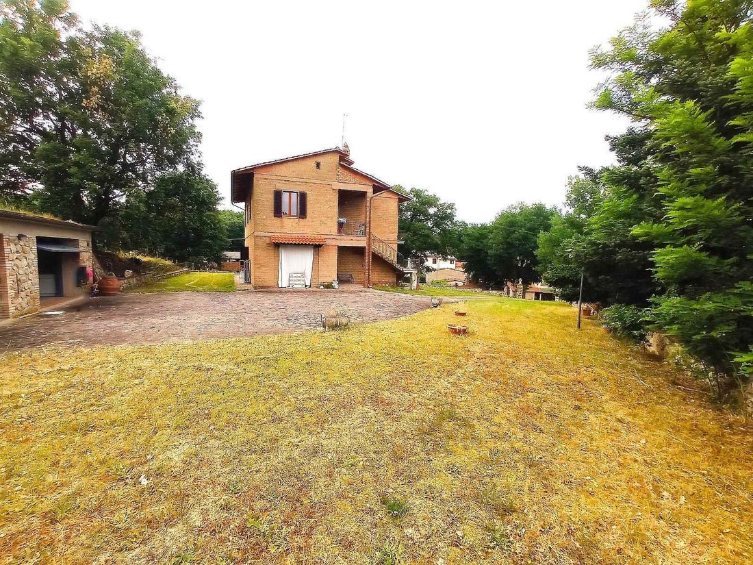 House in Colle di Val d'Elsa, Tuscany, Italy 1 - 16722201