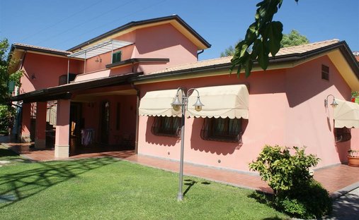 Villa a Colombiera, Castelnuovo Magra, Liguria 1