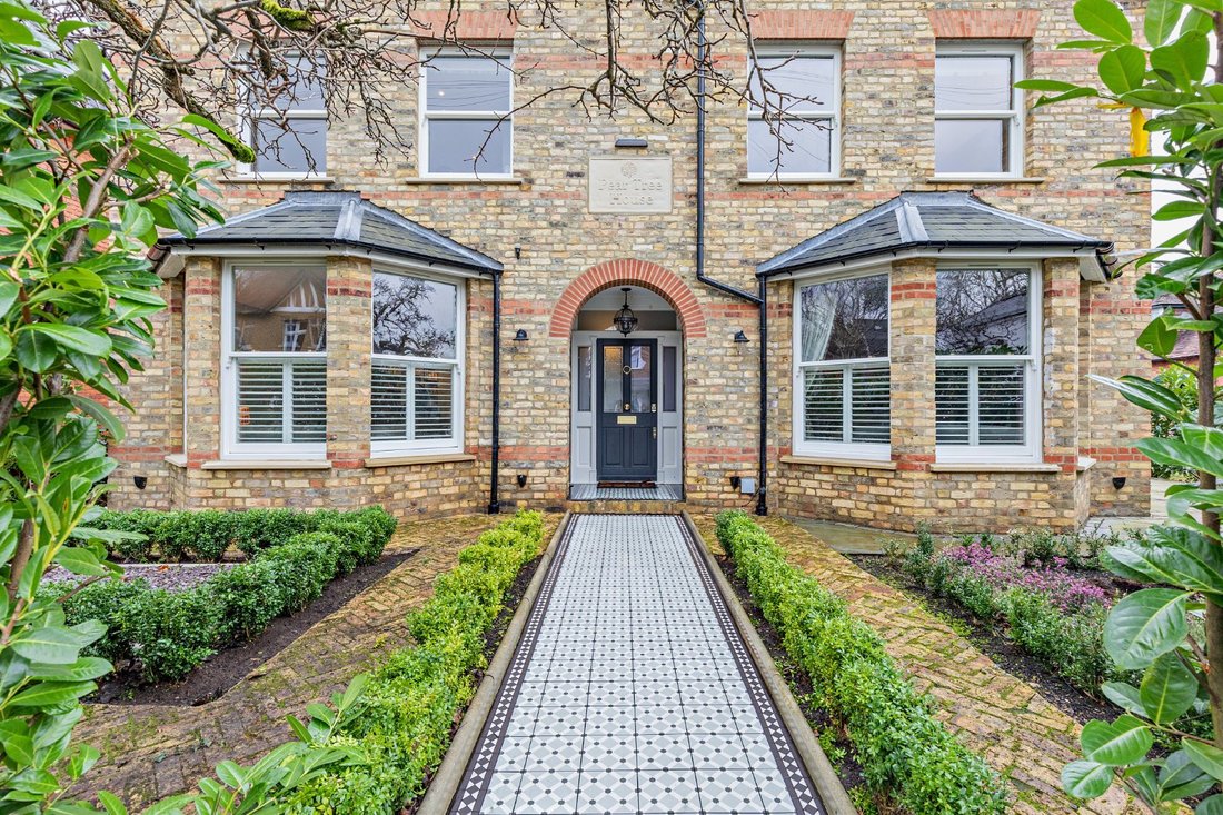 House in Datchet, England 4 - 16720256
