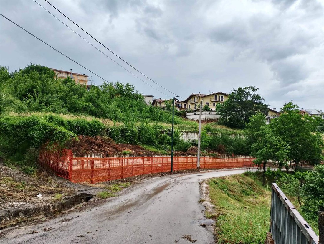 Land in Cesinali, Campania, Italy 4 - 16723486